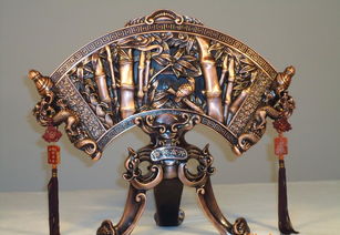 【精雕細(xì)琢·銅韻華章】紫銅圓雕工藝品 馬到成功·花開富貴·節(jié)節(jié)高升——桌面小屏風(fēng)擺件全解析